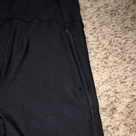 Under Armour workout leggings💚 - Picture 4 of 5